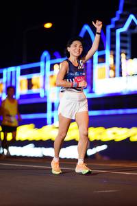 BIB: 4604
                            <button type="button" onclick="openModal(22834902)" class="btn btn-primary btn-sm float-right btn-popup" data-toggle="modal" data-target=".modal-high-quality">
                        <i class="fas fa-shopping-cart"></i> Add to Cart
                    </button>
                                            <button type="button" onclick="isThisMe(22834902, true)" class="btn btn-success btn-sm float-right btn-popup btn-isme hidden" data-toggle="tooltip" data-placement="bottom" title="นี่คือรูปของคุณใช่ไหม คลิกที่นี่เพื่อเอาเข้าอัลบั้ม">
                        <i class="fas fa-plus"></i> Add to album
                    </button>
                    <button type="button" onclick="isThisMe(22834902, false)" class="btn btn-warning btn-sm float-right btn-popup btn-isnotme hidden">
                        <i class="fas fa-ban"></i> Remove from album
                    </button>